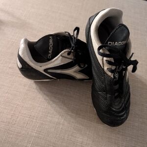 Diadora youth soccer cleats